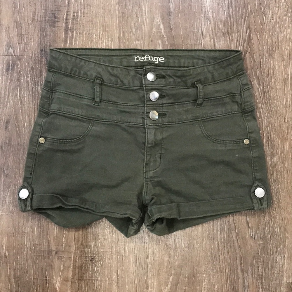 Refuge olive green shorts